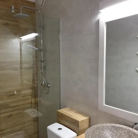 Korador Δωμάτια σε οικογενειακή κατοικία *