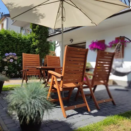 Δωμάτια σε οικογενειακή κατοικία Korador