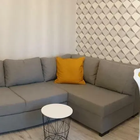 Δωμάτια σε οικογενειακή κατοικία Korador